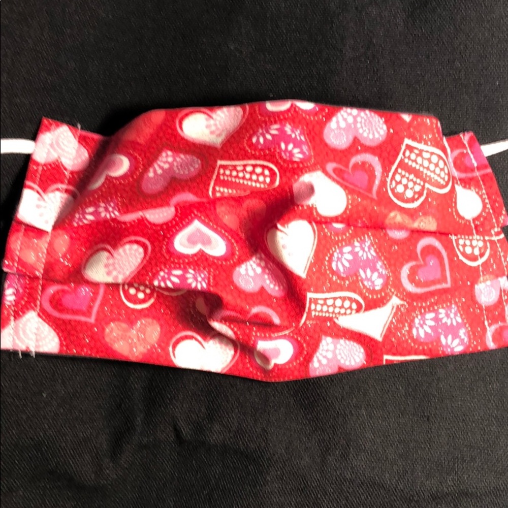 Hearts facemask❣️Pleated Cotton facemask